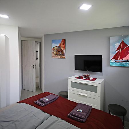 Muveszhaz Apartman Балатонфюред Екстер'єр фото